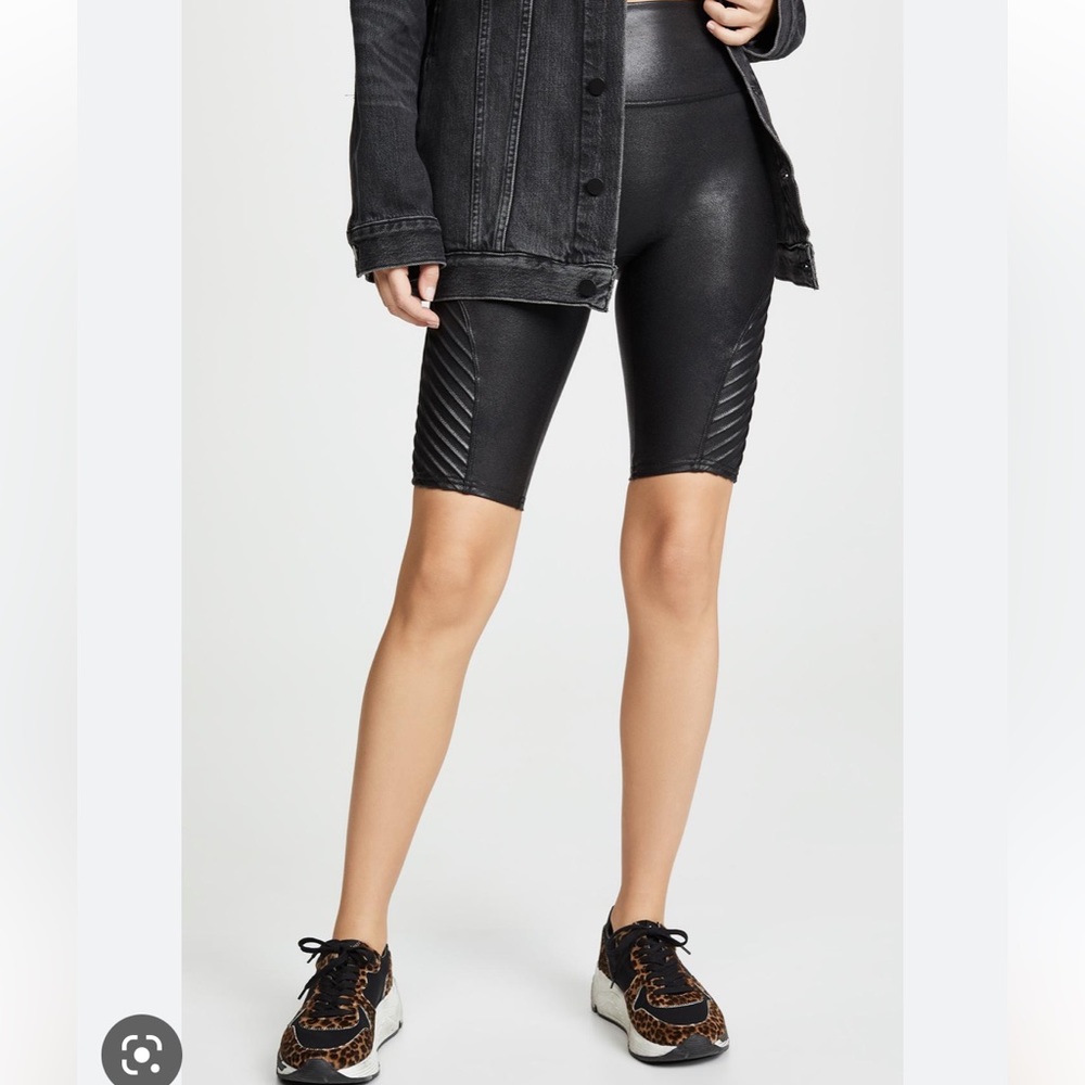 SPANX faux leather moto short - very black - medium